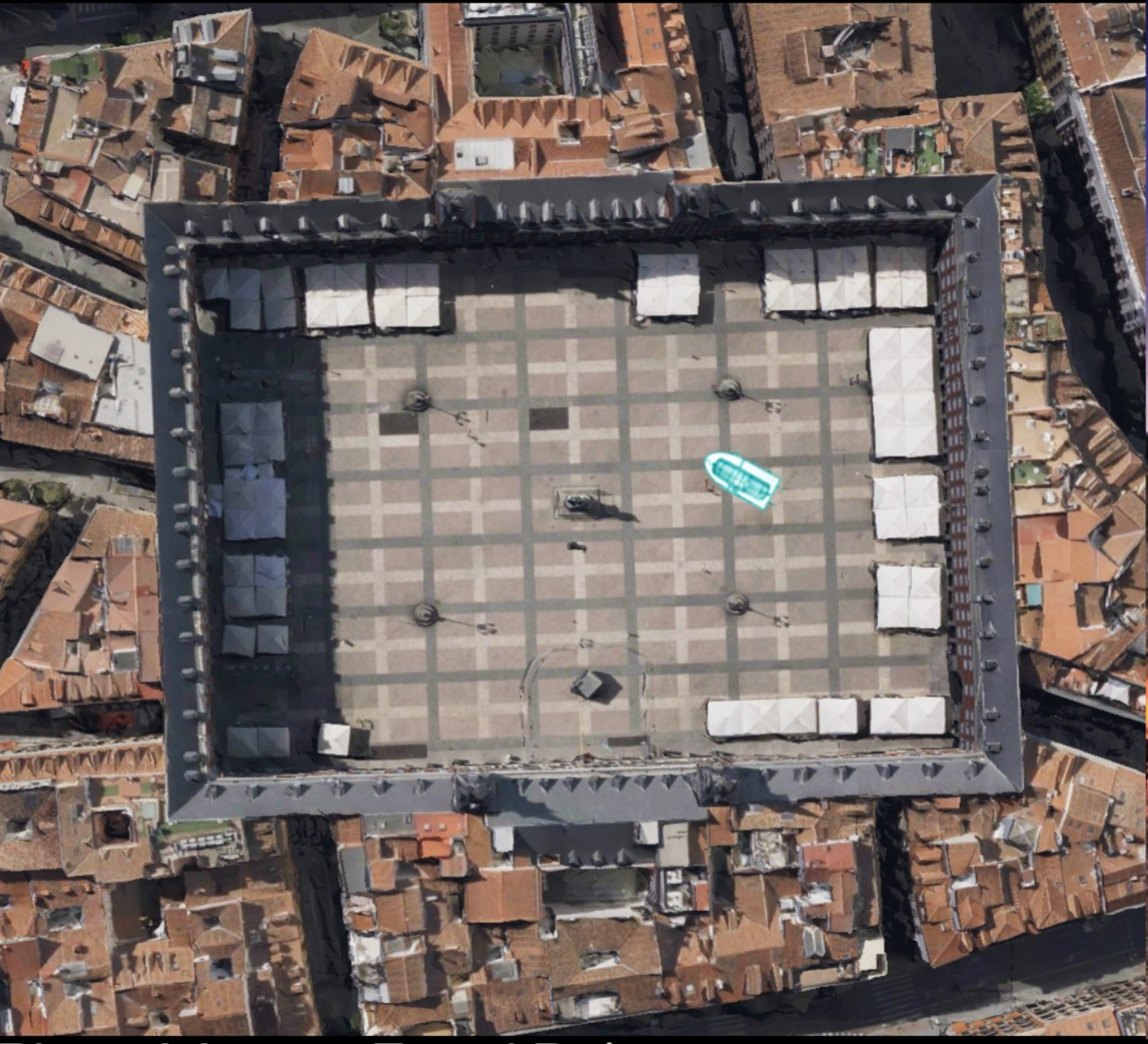 Artistic integration of the Ringsail’s design within the bustling Calle de Preciados.