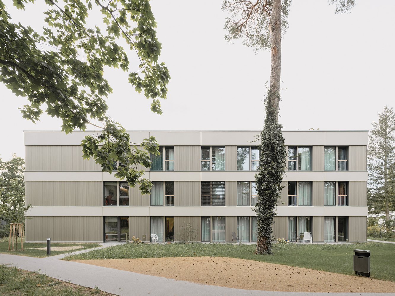 Read the full article: Senior Living Architecture: Julia von Bodelschwingh Care House