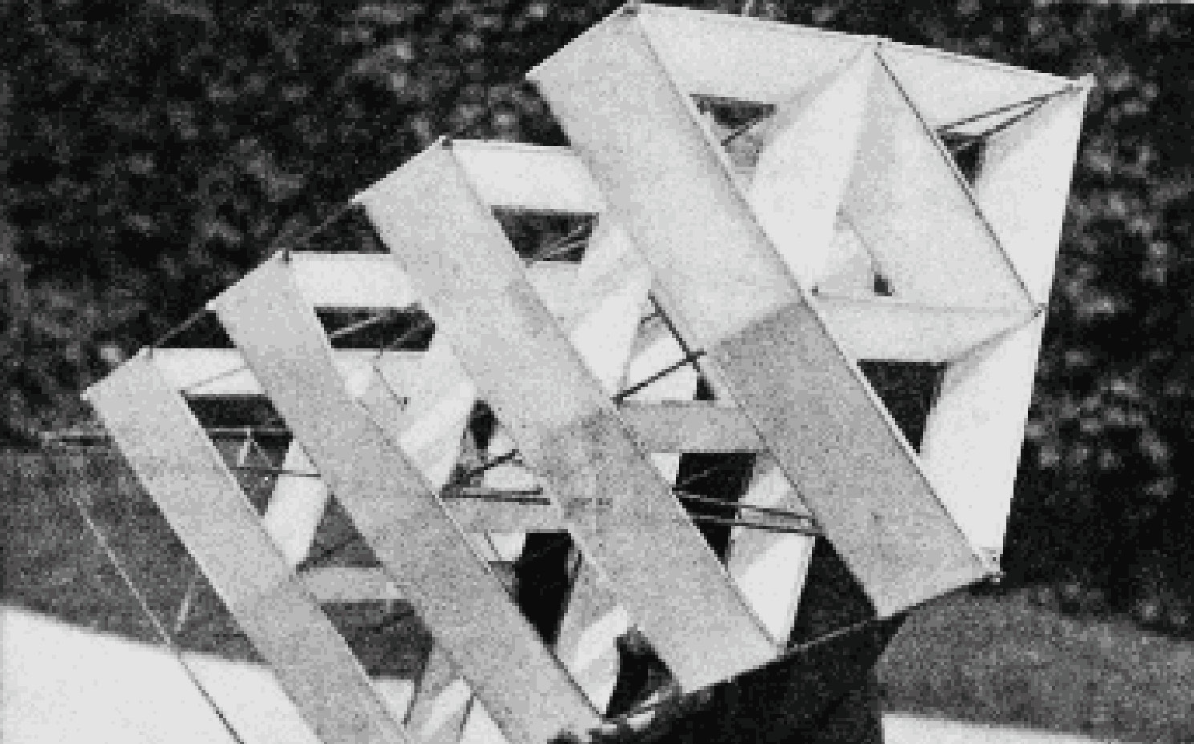 Geometric Kite Prototype – Early experimental forms shaping future aerial structures.