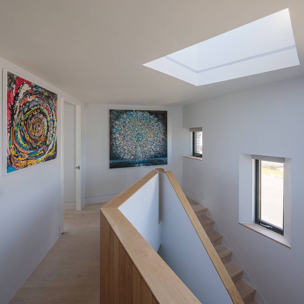 All photographs are works of Dirk Linder