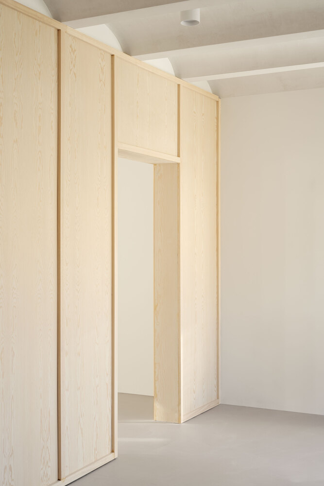 All photographs are works of Luis Díaz Díaz