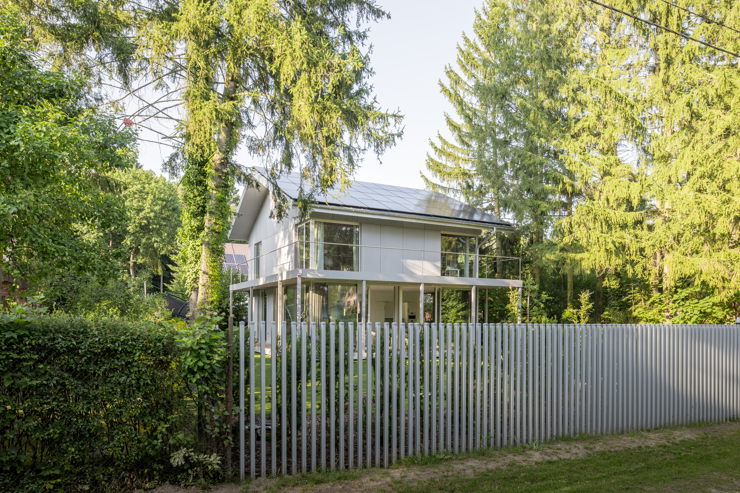 All photographs are works of Konrad Basan