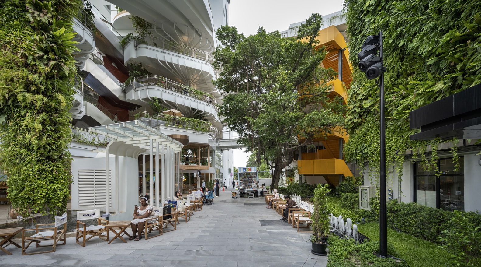 Marche Thonglor: a lush urban oasis in Bangkok by Contour Architect