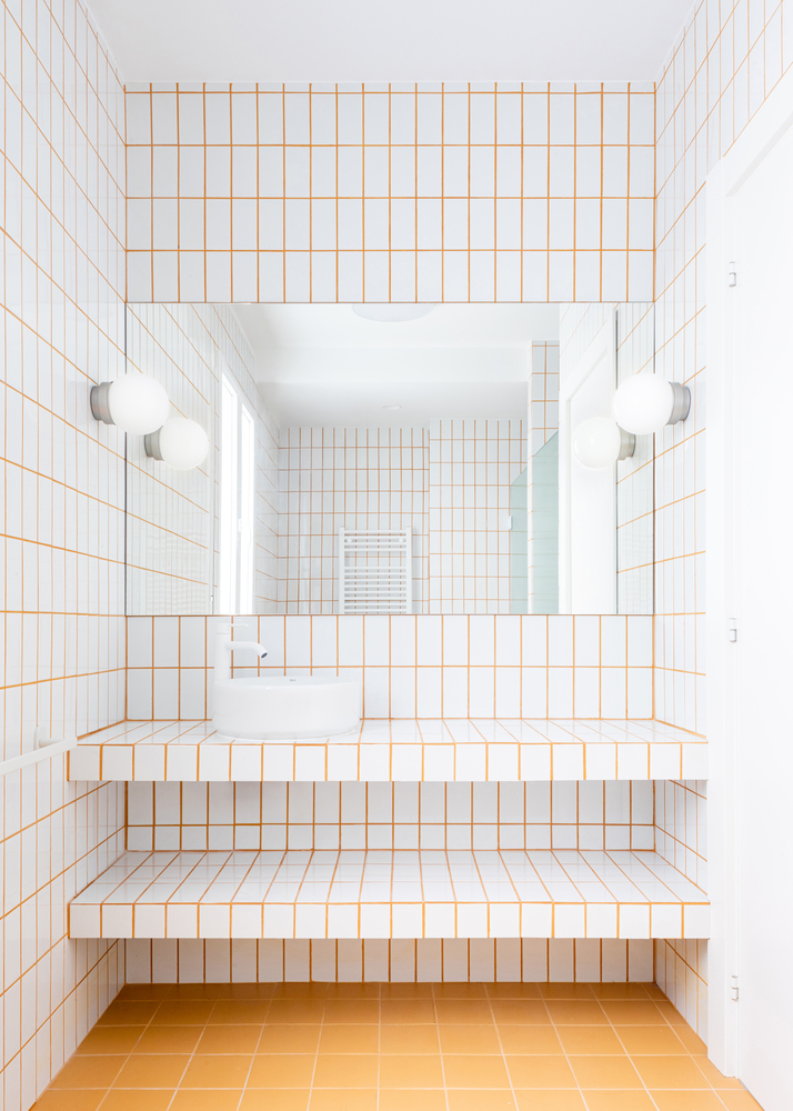 Home Office: 35 Solutions for More Flexible Workspaces - Contemporary Apartment Renovation For Remote Work