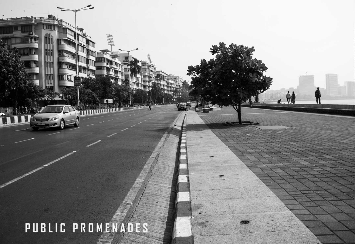 Public promenade space before the installation of modular urban elements.