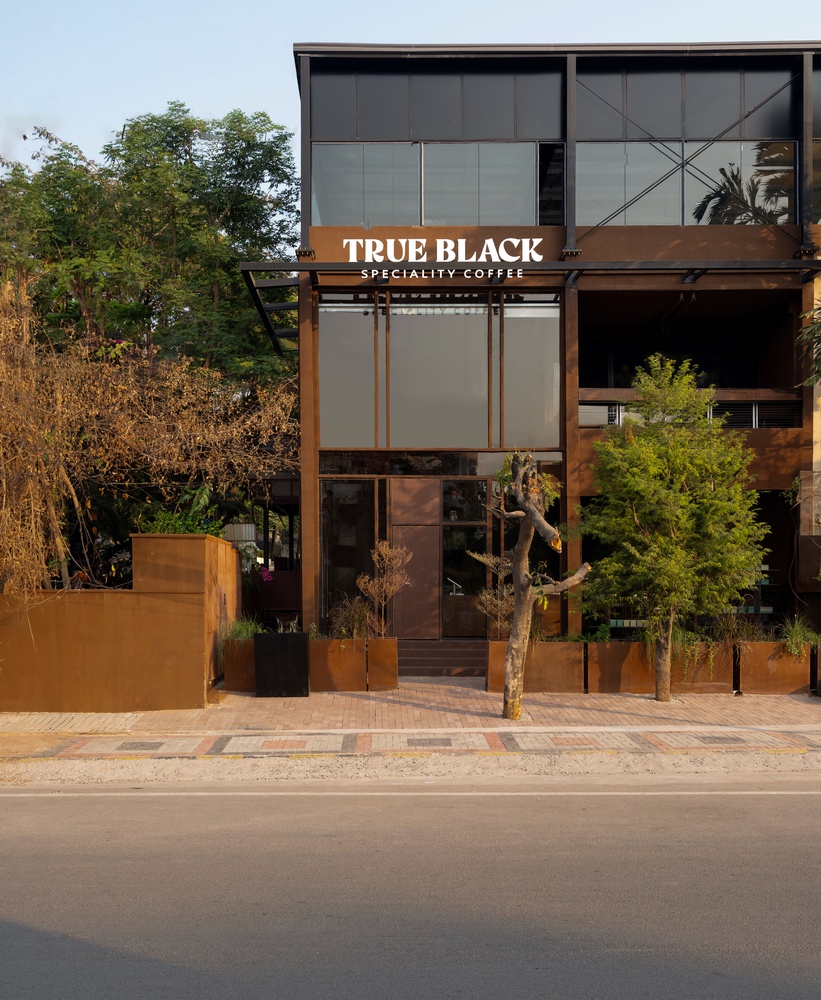 True Black Coffee Bar by NaaV Studio