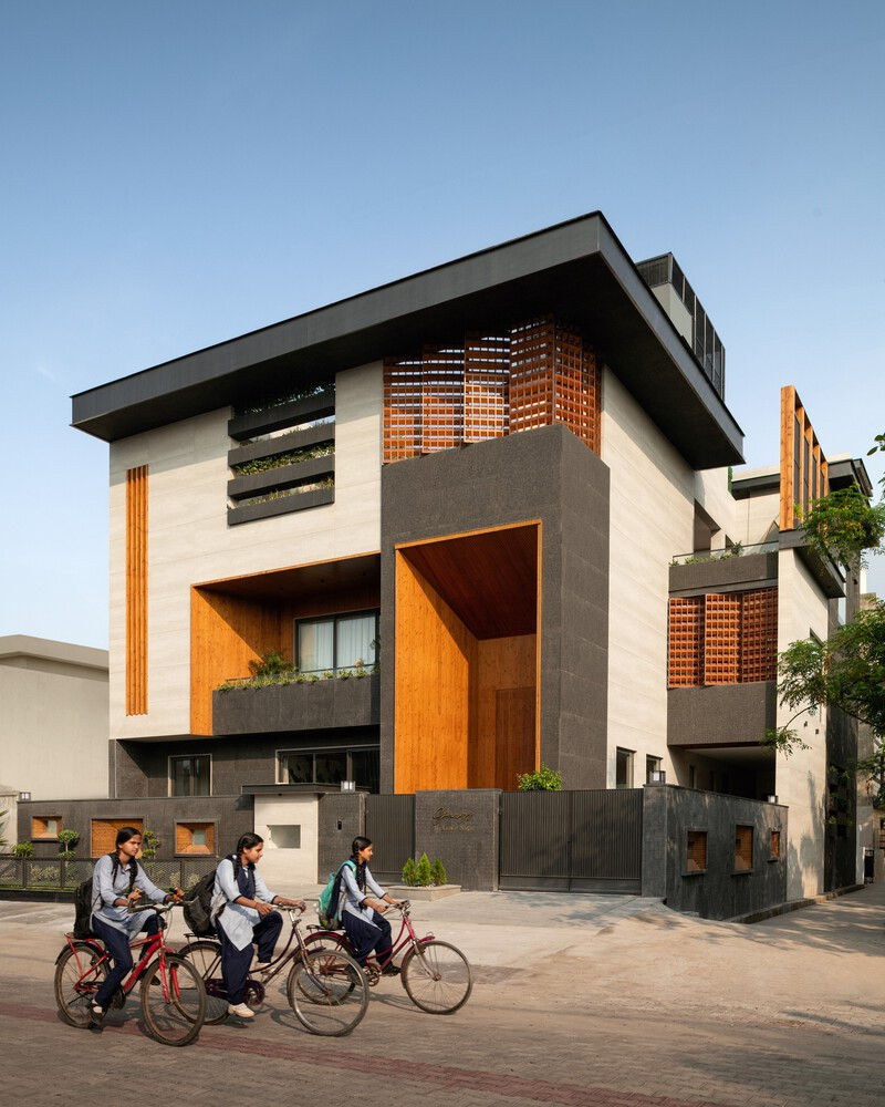 The House of Dancing Screens is more than a residence—it is a carefully orchestrated environment that balances individual preferences with collective family life. The combination of pivoting screens, interconnected spaces, natural light, vibrant interiors, and private terraces reflects a modern approach to family-oriented architecture, where design is both functional and poetic. Every corner of this home embodies the family’s journey, celebrating shared moments while honoring personal spaces.