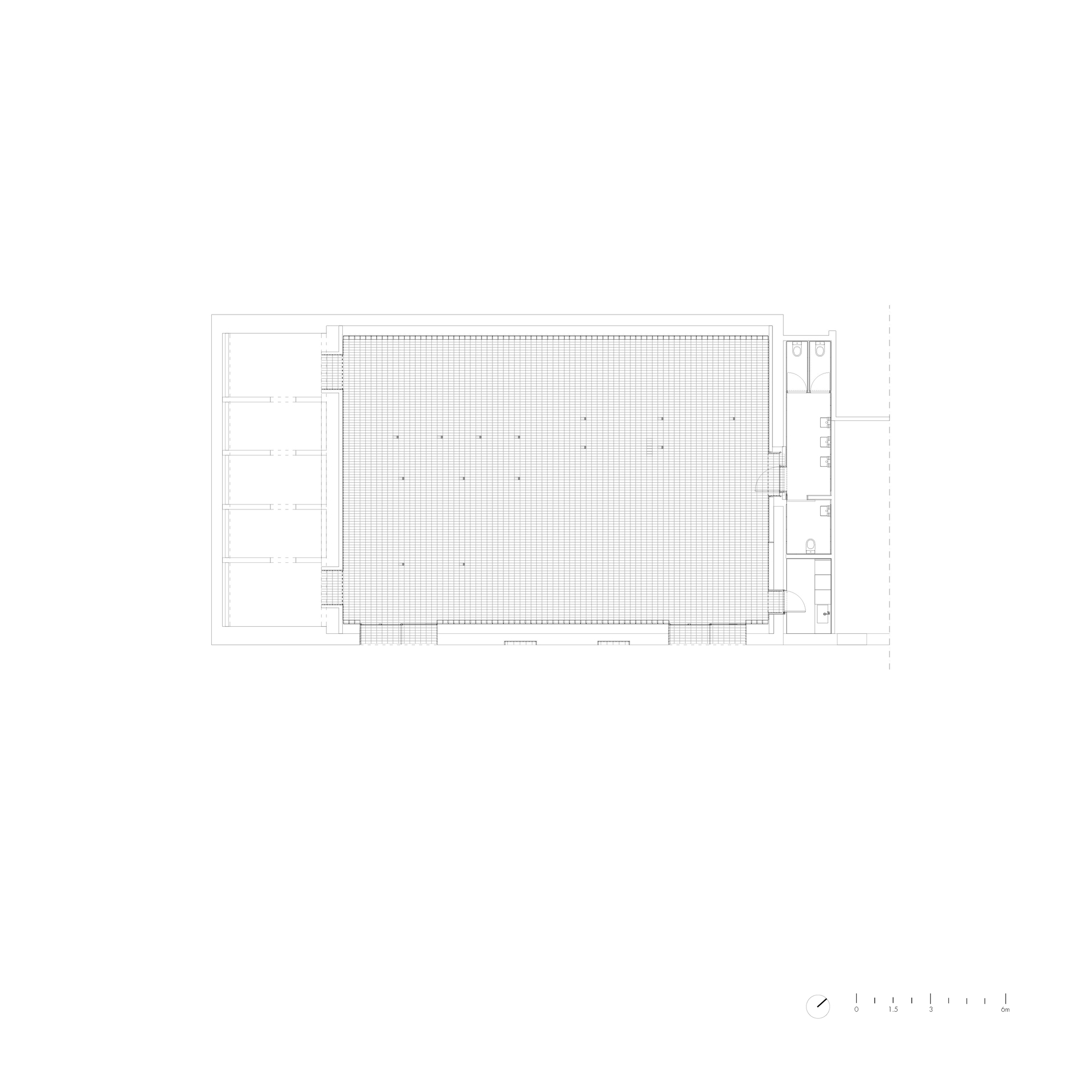 Floor plan drawing depicting a large rectangular hall with service spaces at the perimeter