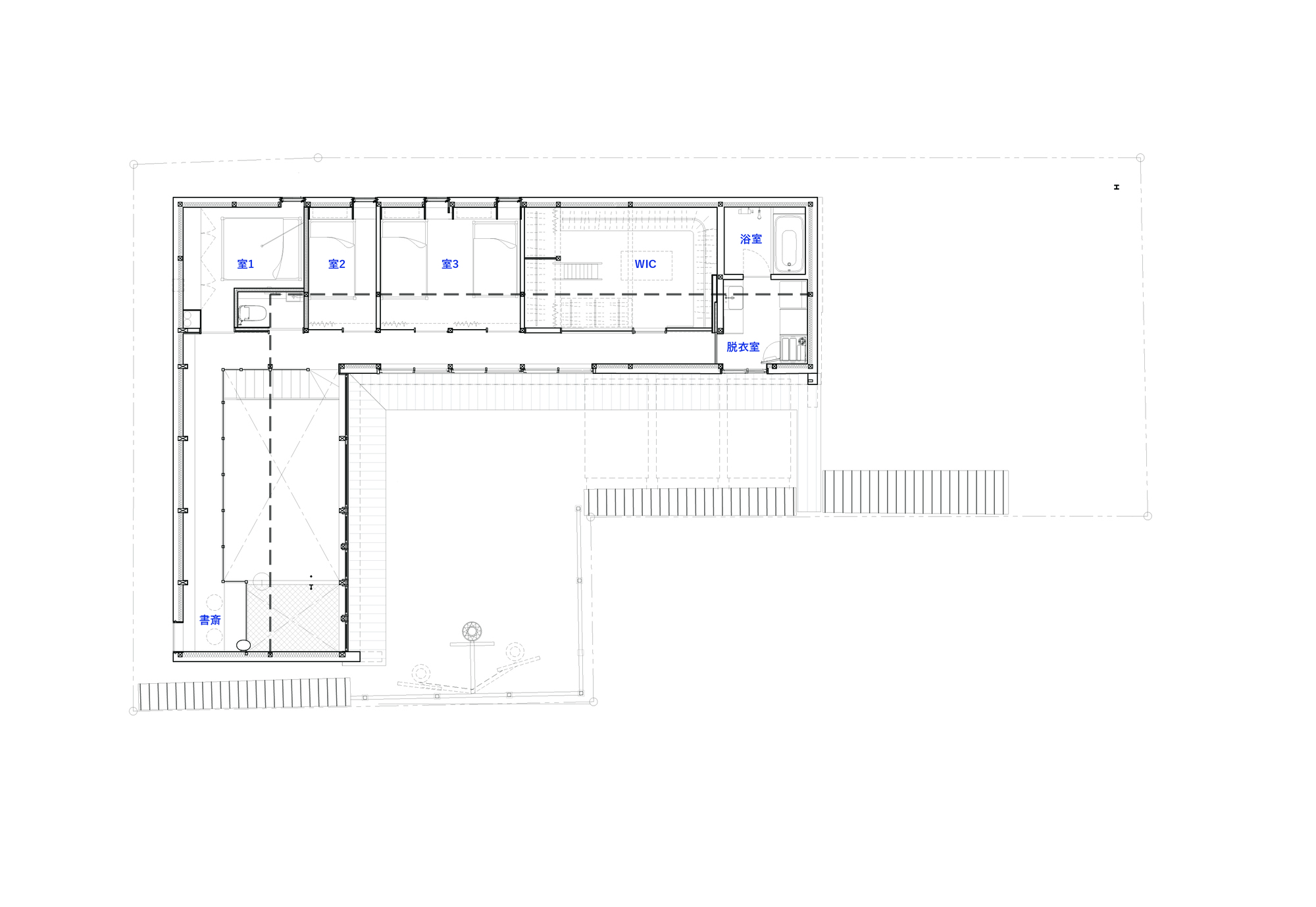 Upper floor plan showing three rooms and terrace overlooking the central courtyard