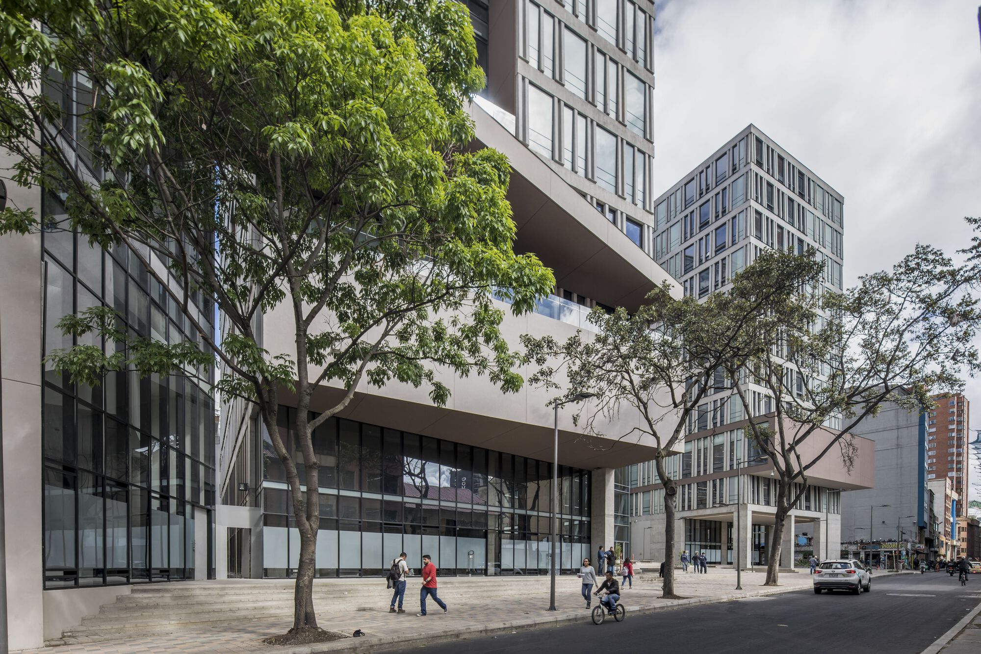 Modern University