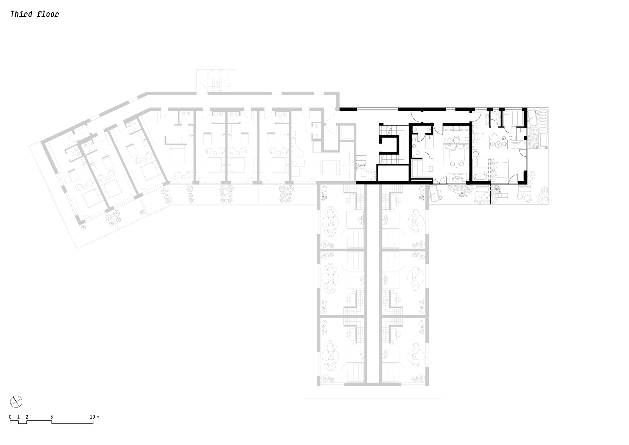 Third floor plan showing simplified residential layout with central vertical circulation core