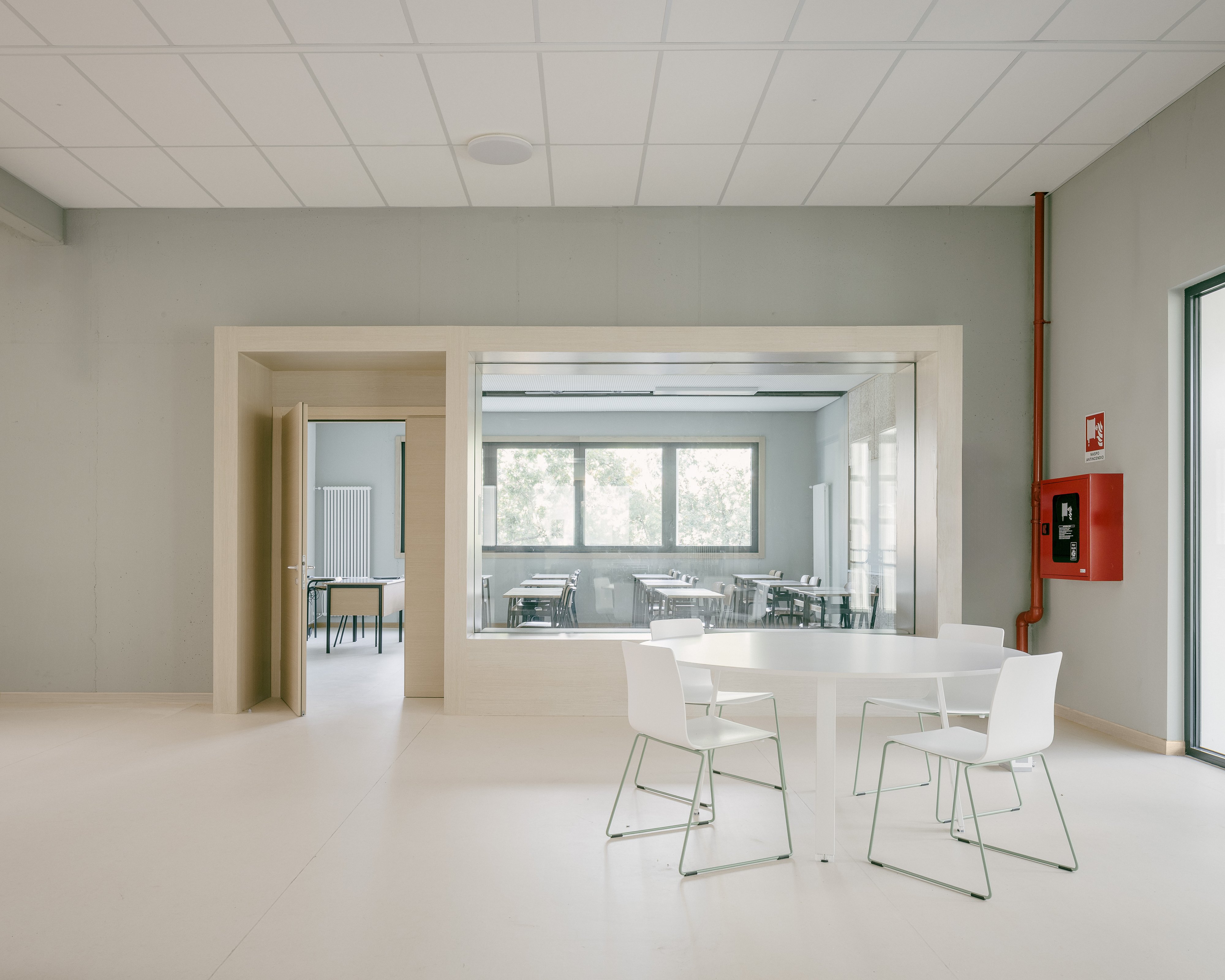 A common space off the atrium. Photo © Aldo Amoretti
