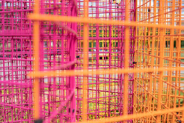 The layering of the colorfully coated mesh grids are mesmerizing when seen up close. (Photo: Sean Fleming)