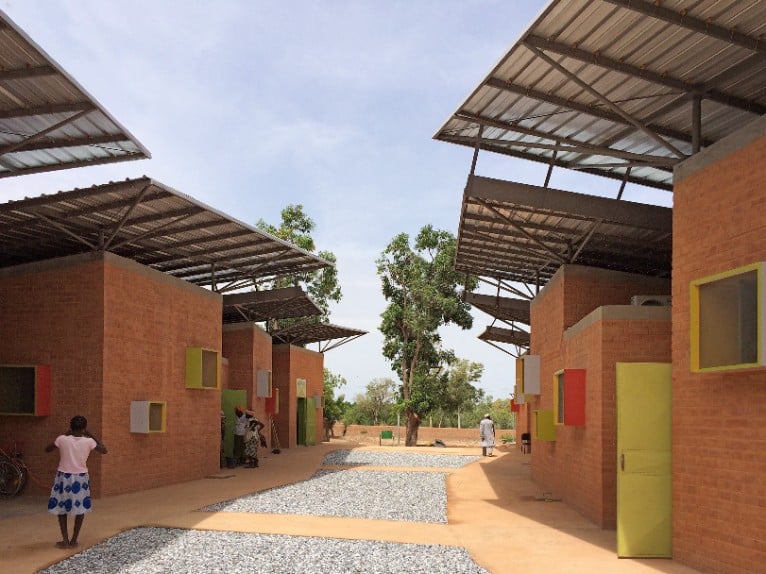 Surgical Clinic in Léo. Ph © kere-architecture