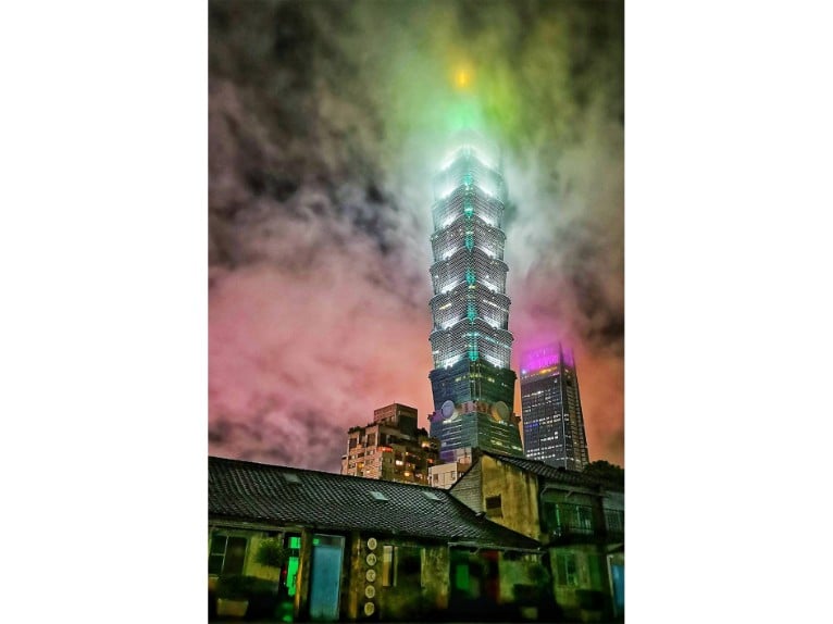 - Mistery Taipei 101 by You-Ming Liu
