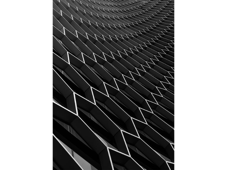 - The Lines by Mengguo Li (iPhone12ProMax)