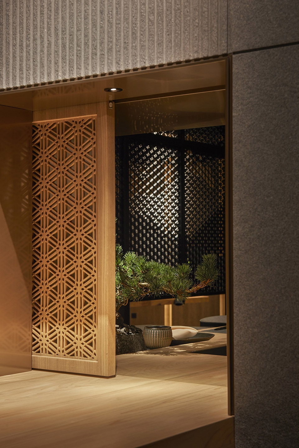 Experience Innovative Japanese Restaurant Design at Akari in