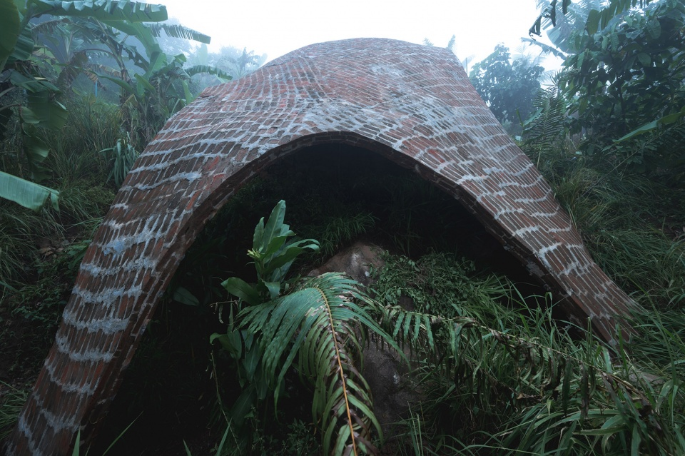 The shed is integrated into the environment © Althaf AR