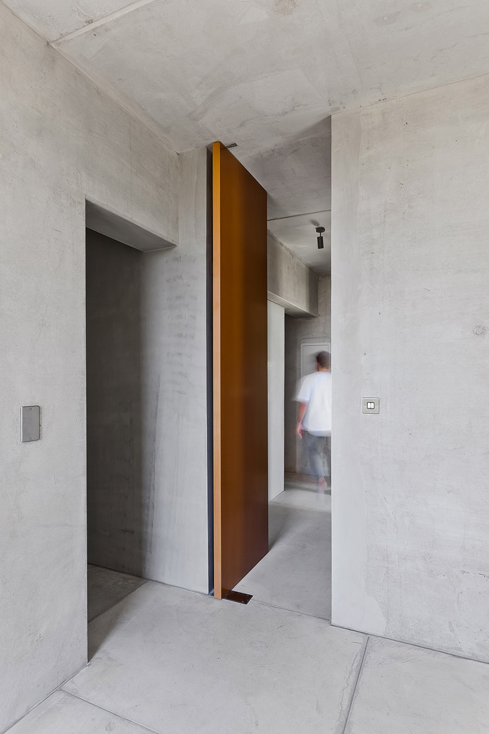 Interior of the main volume of the house © Mariana Bisti