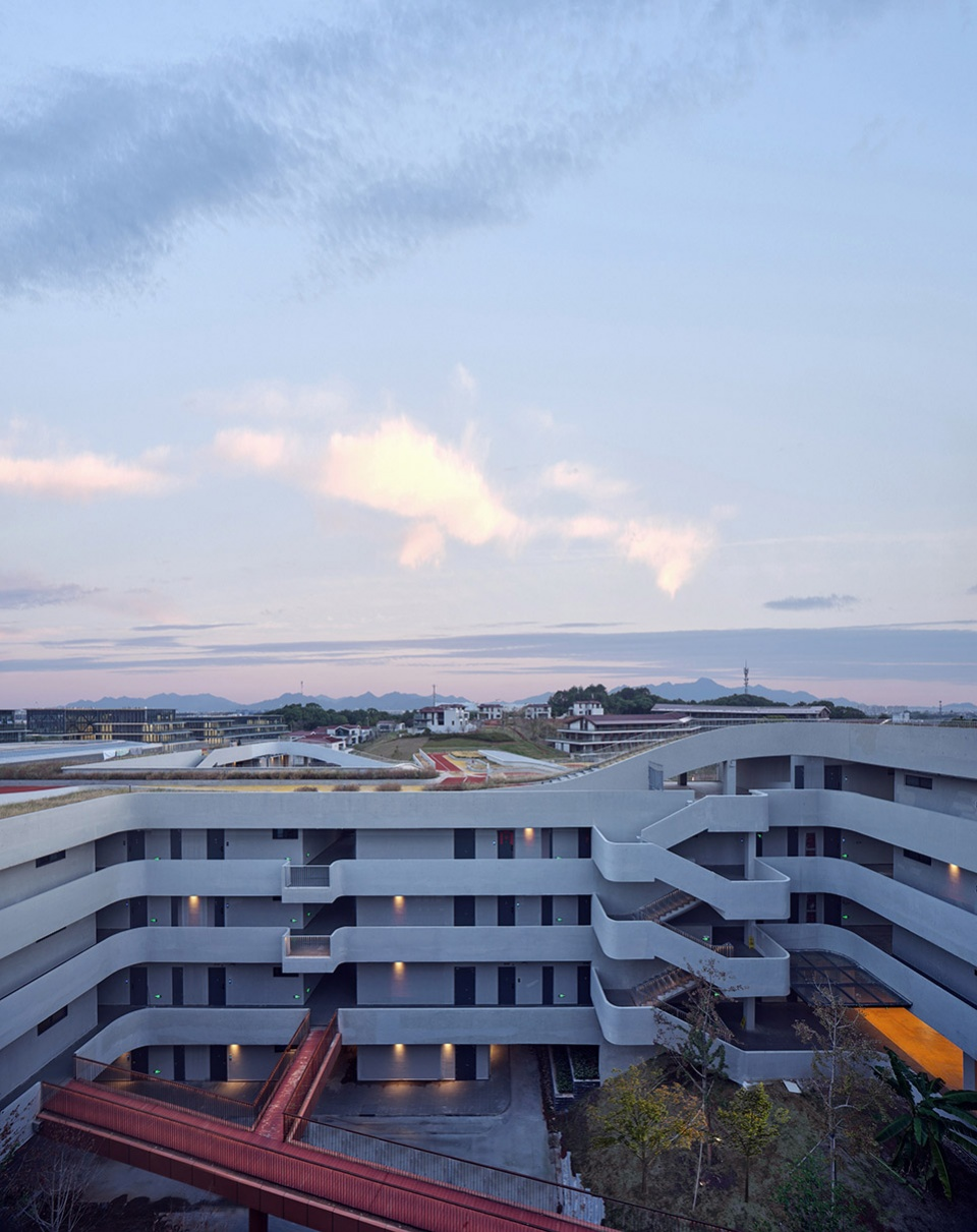  Dormitory courtyard © Octopus Jianzhu
