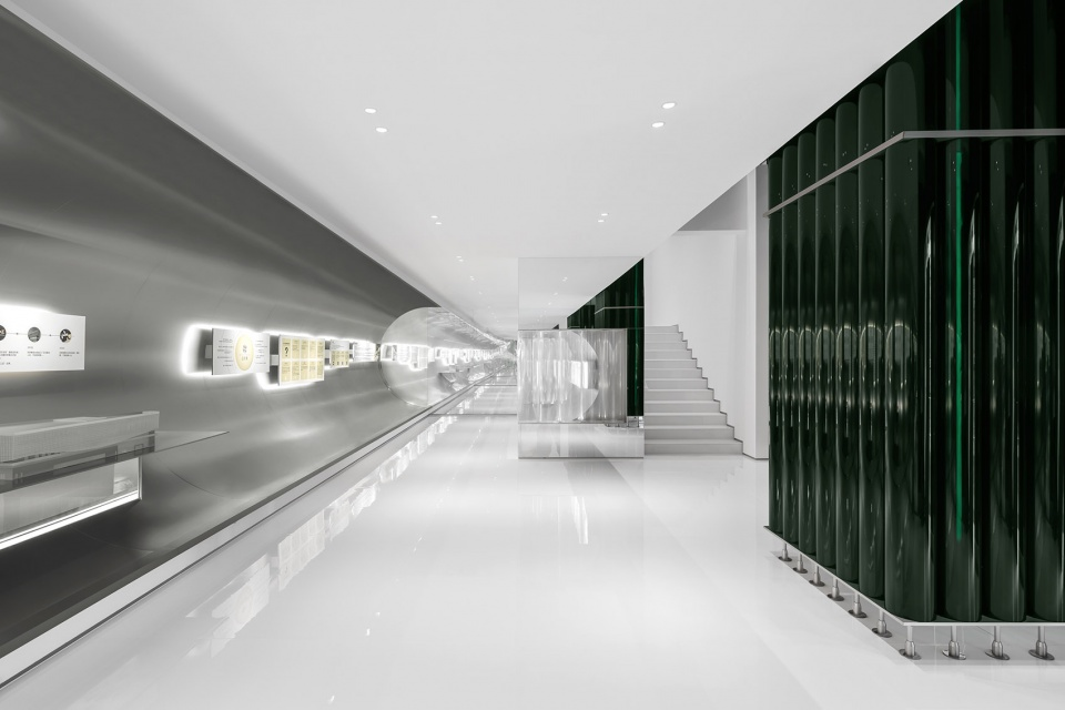 Exhibition hall on the first floor – Display area