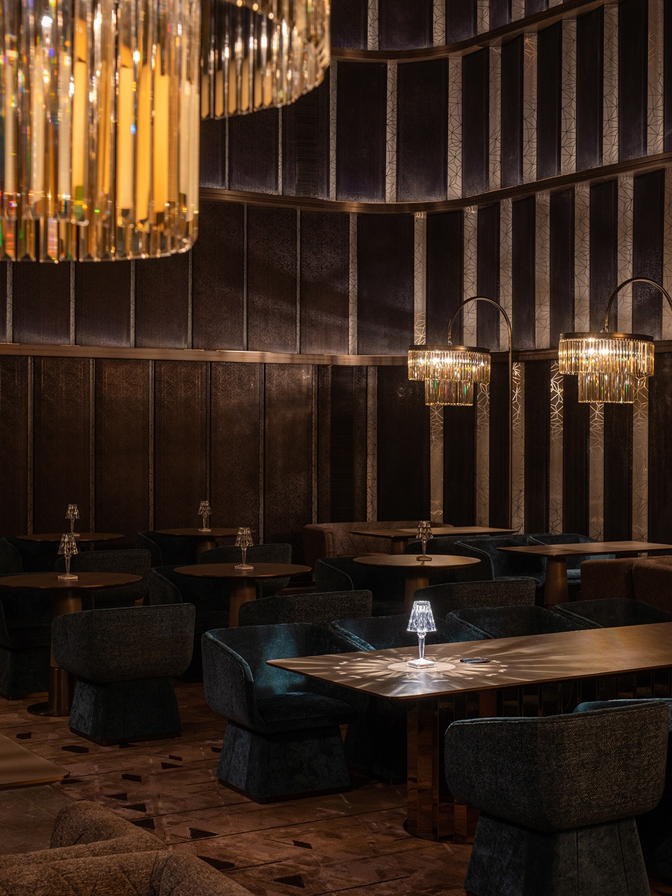 Details of the GIN BLUE Whiskey Bar ©Wu Jianquan