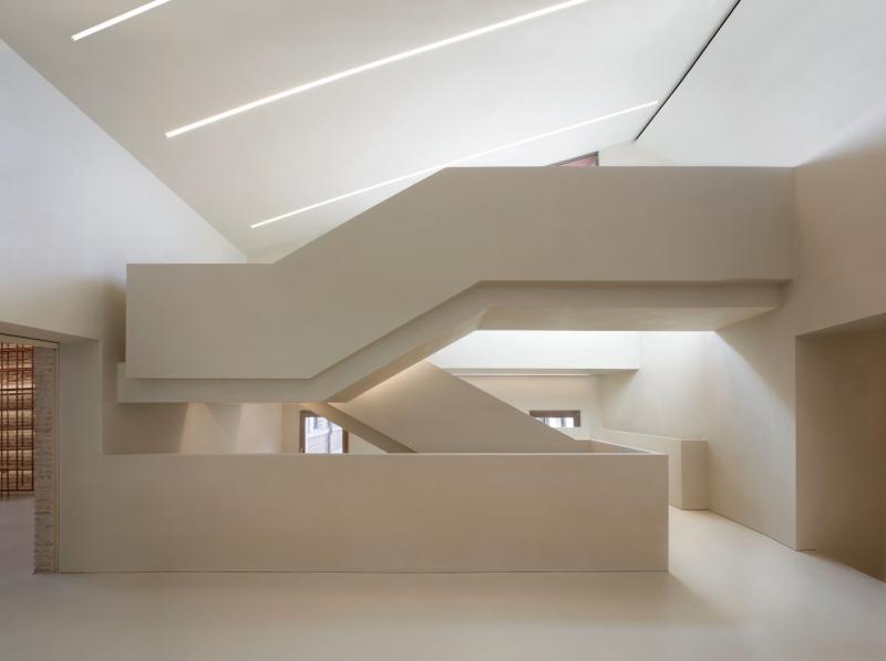 @ALESSANDRA CHEMOLLO