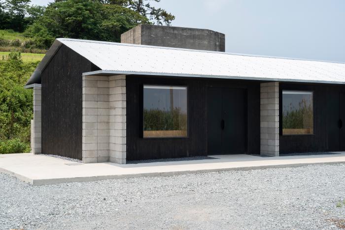 @TCA (THE CONCRETE ABSTRACT)