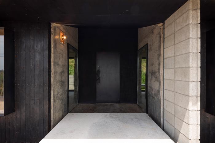 @TCA (THE CONCRETE ABSTRACT)