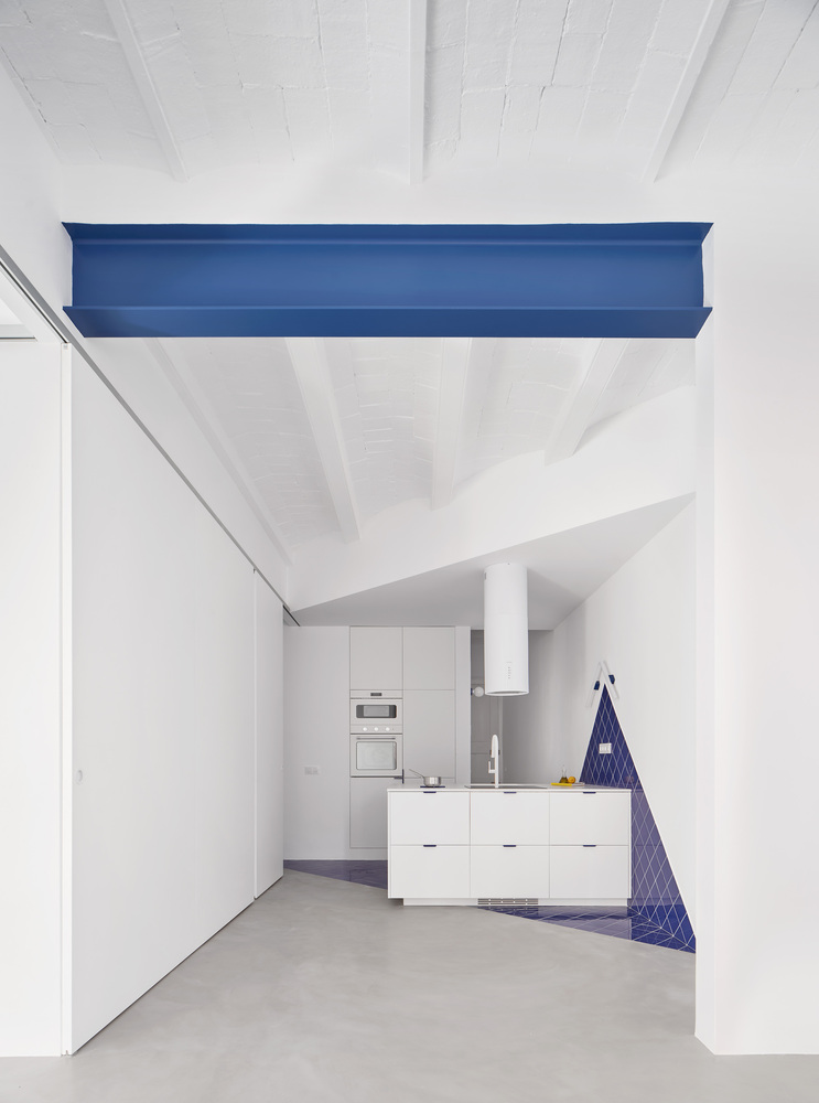 Picture of ARCHITECT REDESIGNS - A Tiny NYC Studio Apartment For a Family of 3 ...