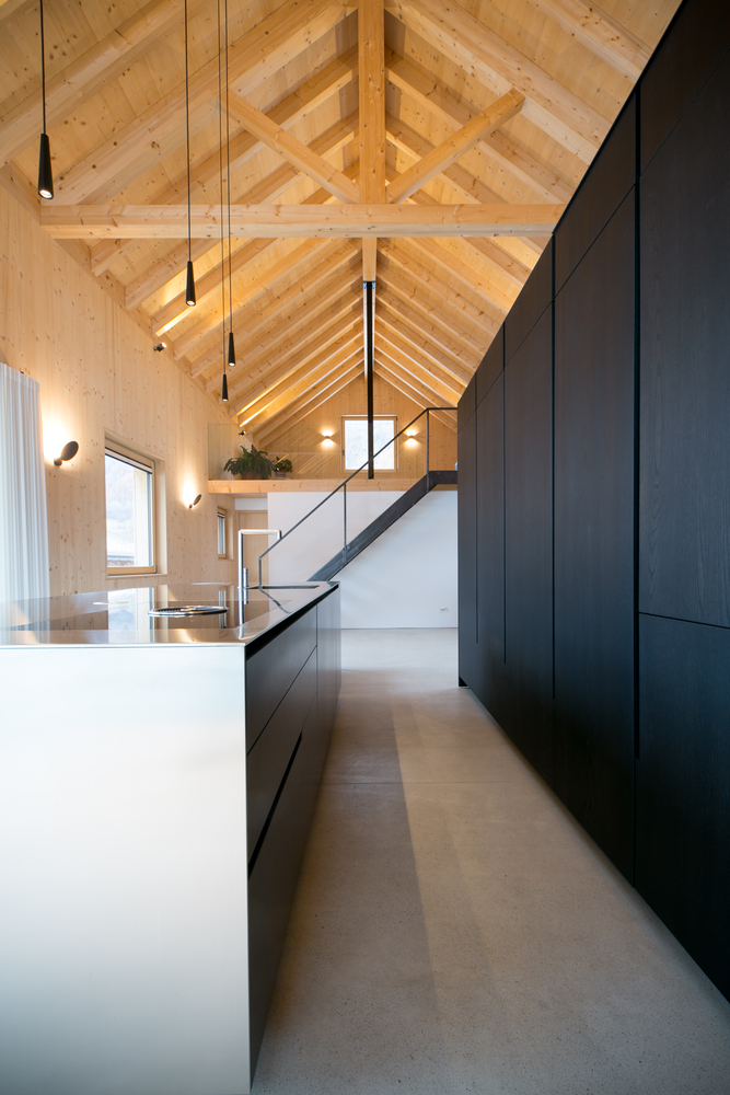 Modern Hillside Homes: The Integration of Design and Nature in House ...